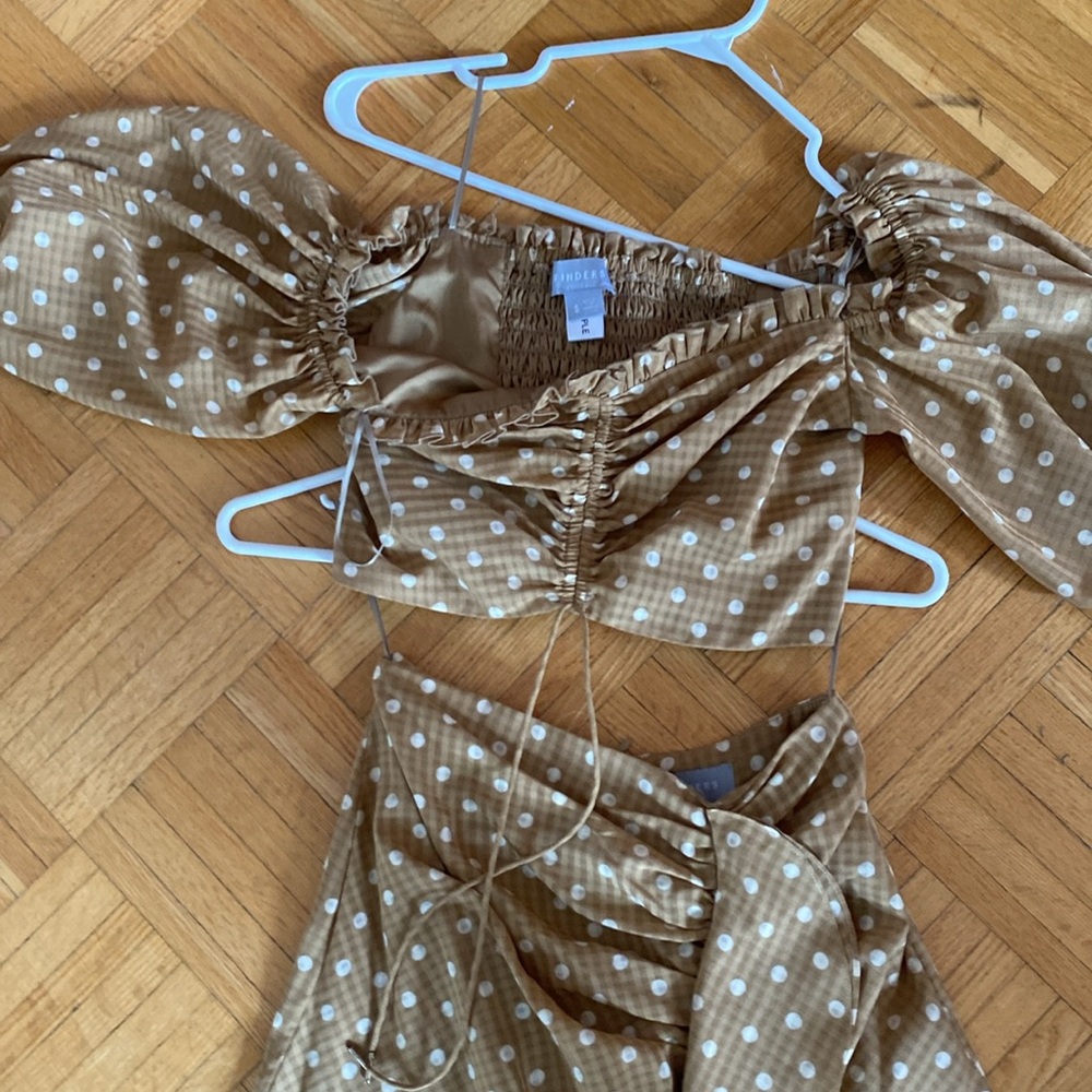 FINDERS two piece polka dot set - Picture 3 of 7